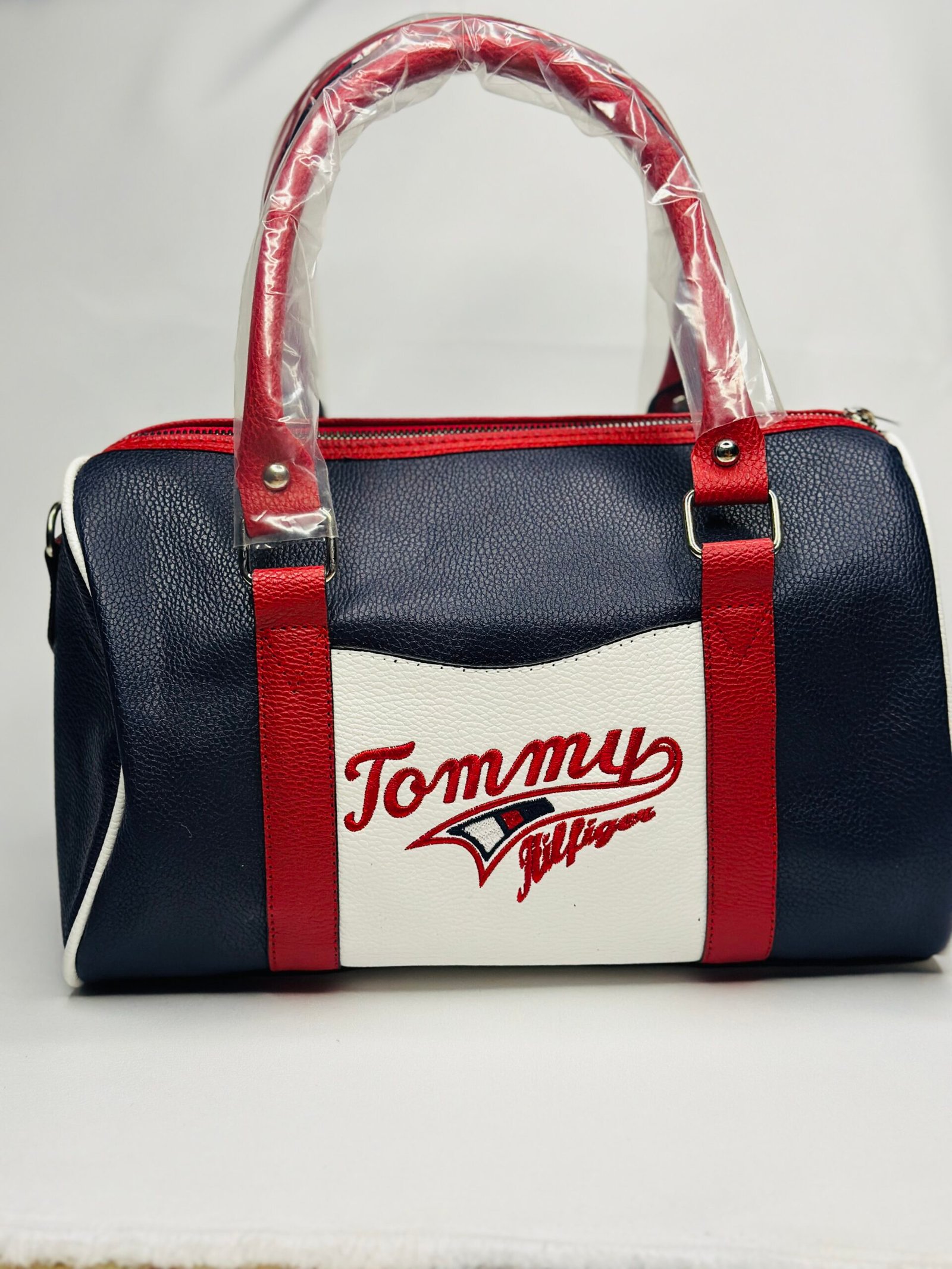 Tommy Hilfiger Bag - Image 2