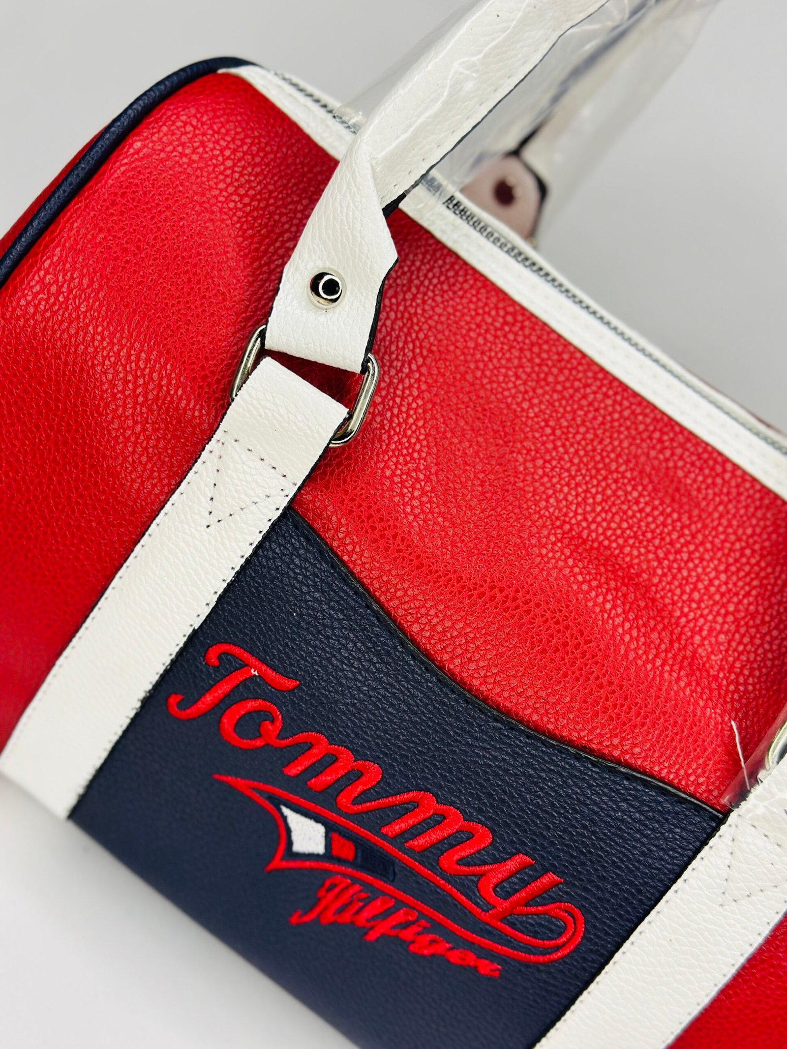 Tommy Hilfiger Bag - Image 4