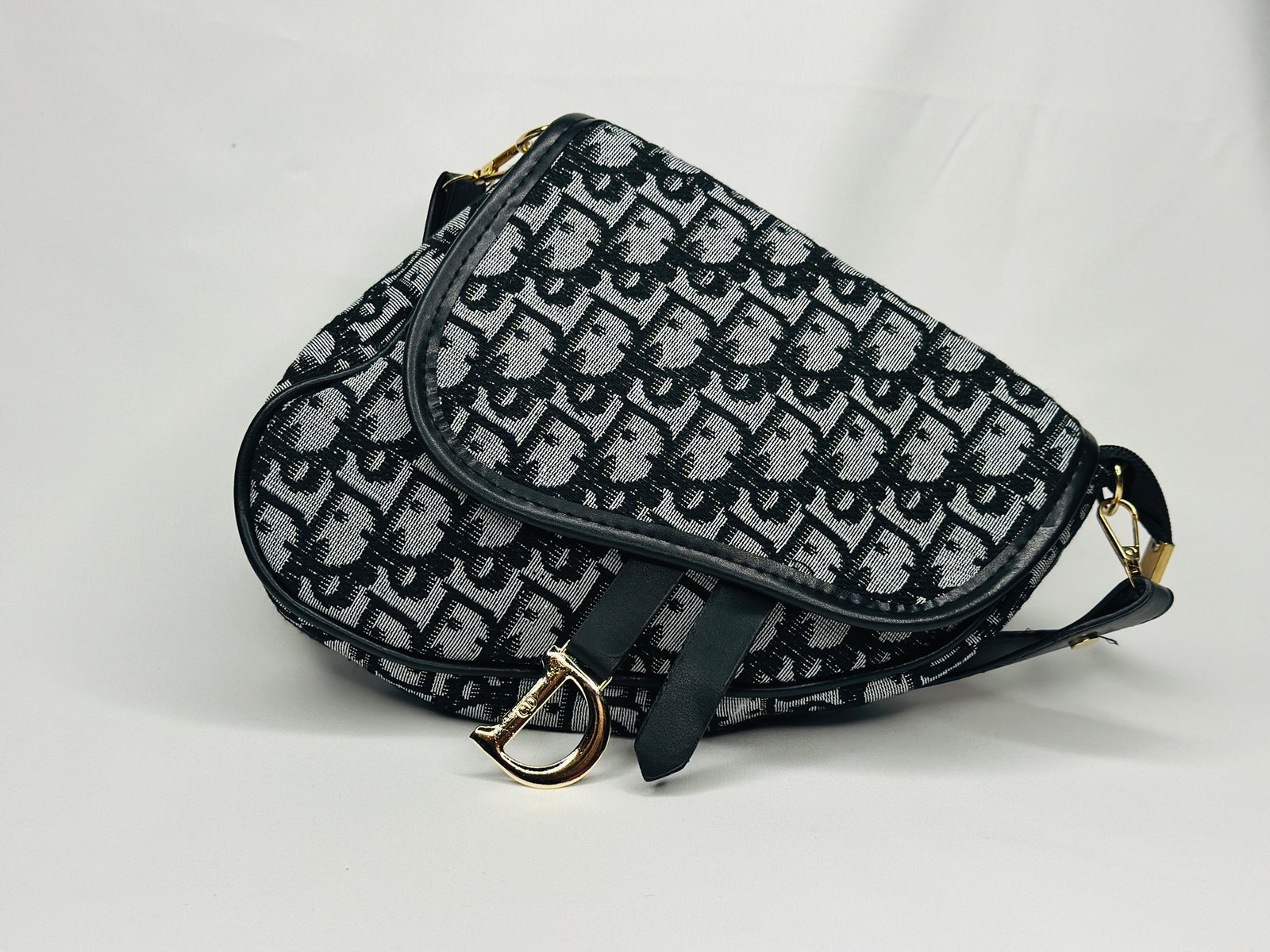 Dior Canvas Bag - Image 4